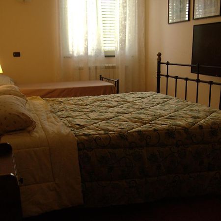 A Nespulara Bed & Breakfast Galati Marina Exterior photo